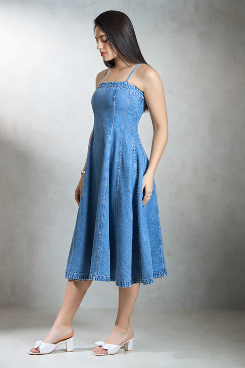 Glamoraa Eoie Banded Denim Midi Trending Dress